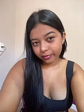 emmily9 online show from 07-30-26, 12:04