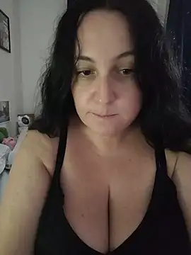 Snapshot of Wini_87 chatting on 07-29-26, 09:35 Wini 87 online show from 07-29-26, 09:35