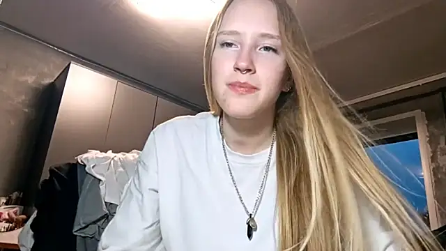 Snapshot of Mia_Azart chatting on 07-31-26, 03:55 Mia Azart online show from 07-31-26, 03:55
