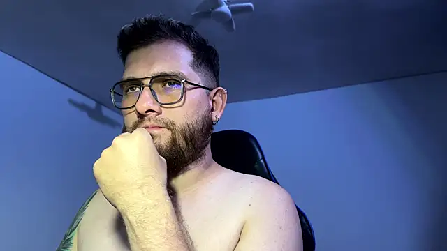 Axelsterling  online show from 07-31-26, 04:45