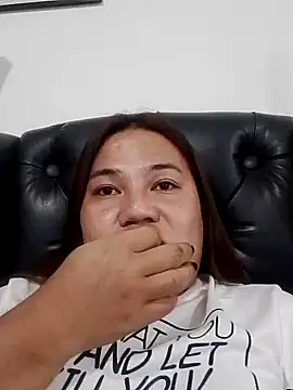 Snapshot of Andrea0414 chatting on 01-14-25, 06:13 Andrea0414 online show from 01-14-25, 06:13