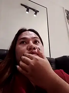 Snapshot of Andrea0414 chatting on 02-28-25, 05:04 Andrea0414 online show from 02-28-25, 05:04