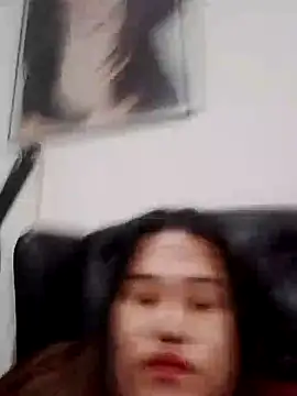 Snapshot of Andrea0414 chatting on 09-28-25, 03:45 Andrea0414 online show from 09-28-25, 03:45