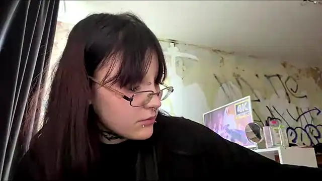 Snapshot of Kiraglo chatting on 08-01-26, 10:58 Kiraglo online show from 08-01-26, 10:58