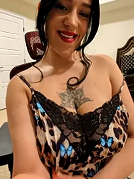 LyannaGardner online show from 08-02-26, 01:26