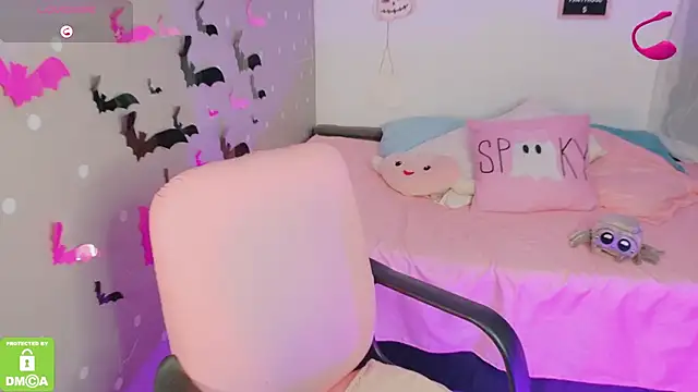 Snapshot of jane_madmax chatting on 10-08-25, 12:14 jane madmax online show from 10-08-25, 12:14