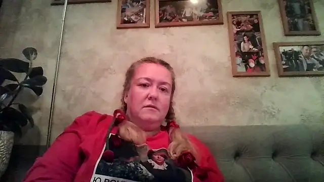 HappyCurvyMama online show from 08-05-26, 08:11