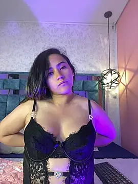 sophia pink20 online show from 08-03-26, 12:10