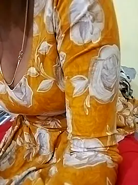 Snapshot of Lovely-Deepa chatting on 08-03-26, 03:49 Lovely-Deepa online show from 08-03-26, 03:49