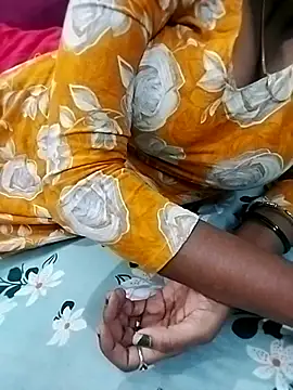 Snapshot of Lovely-Deepa chatting on 08-07-26, 05:48 Lovely-Deepa online show from 08-07-26, 05:48
