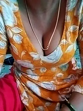 Snapshot of Lovely-Deepa chatting on 08-08-26, 05:53 Lovely-Deepa online show from 08-08-26, 05:53