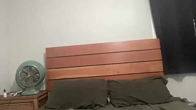 AlexisCash610 online show from 08-03-26, 06:44