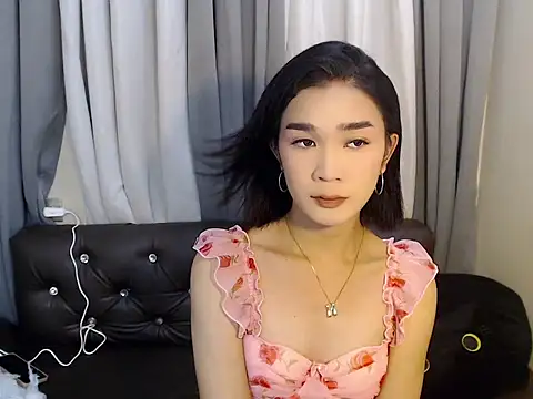 Snapshot of expensive_nadia chatting on 08-04-26, 03:53 expensive nadia online show from 08-04-26, 03:53