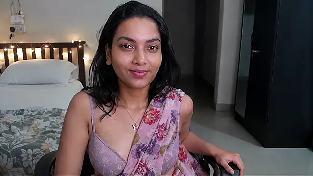 Snapshot of Mishika_lust chatting on 08-04-26, 05:59 Mishika lust online show from 08-04-26, 05:59