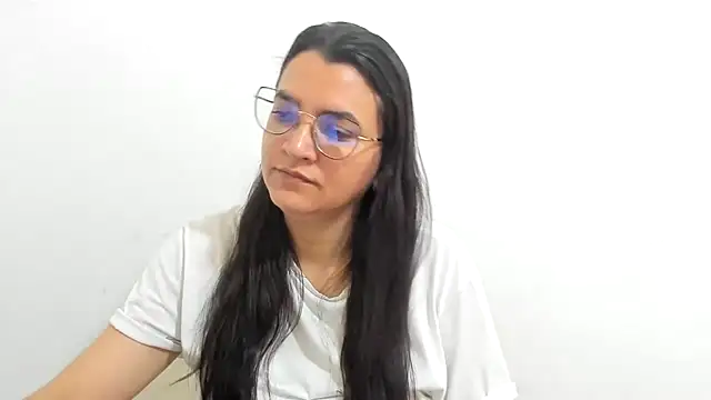 Snapshot of MARILYN_GARCIA chatting on 09-29-25, 01:38 MARILYN GARCIA online show from 09-29-25, 01:38