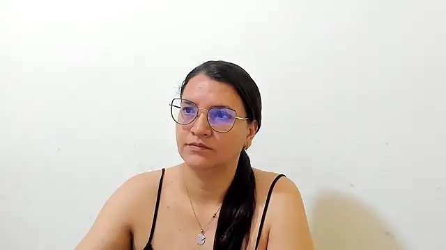 MARILYN GARCIA online show from 10-28-25, 12:30