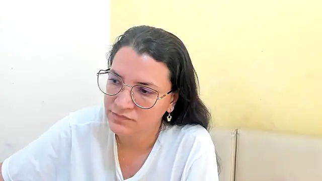 MARILYN GARCIA online show from 04-11-26, 04:33