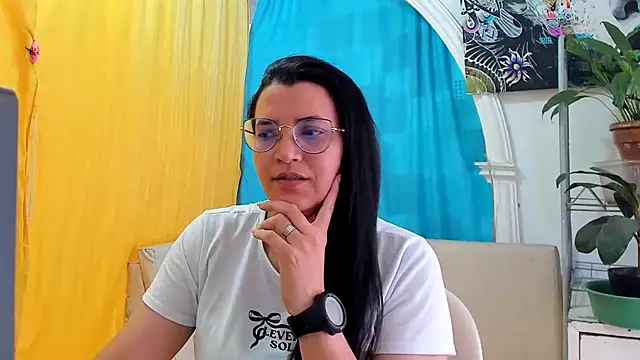 MARILYN GARCIA online show from 07-14-26, 04:13