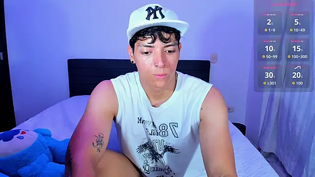Snapshot of JakeMillerx chatting on 08-09-26, 03:23 JakeMillerx online show from 08-09-26, 03:23