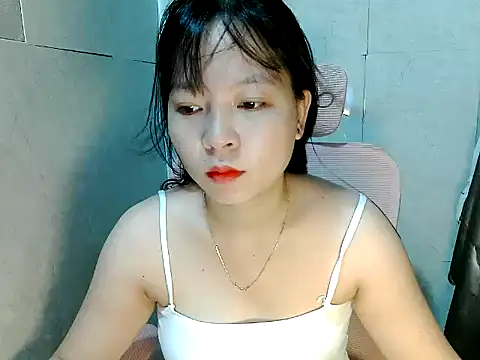 Snapshot of lulu-786 chatting on 08-06-26, 08:16 lulu-786 online show from 08-06-26, 08:16