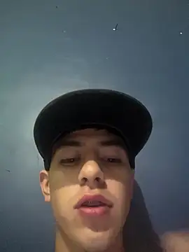 Snapshot of Alanjimenezz chatting on 08-06-26, 06:37 Alanjimenezz online show from 08-06-26, 06:37