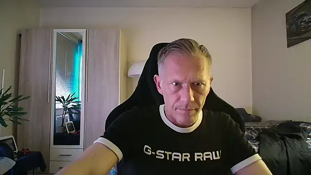 slaveboy2016xh online show from 06-01-26, 06:53