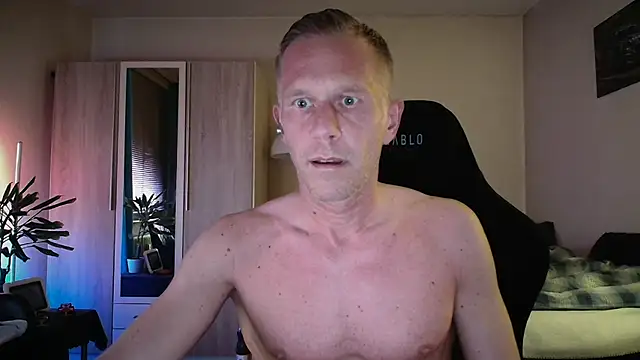 slaveboy2016xh online show from 06-23-26, 11:14