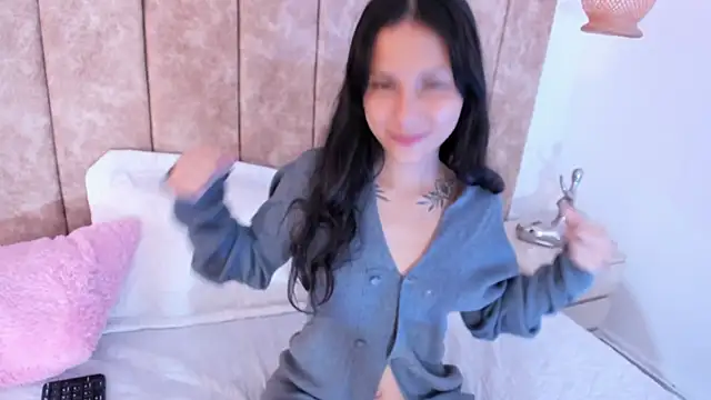 EmmaLily online show from 08-09-26, 02:46