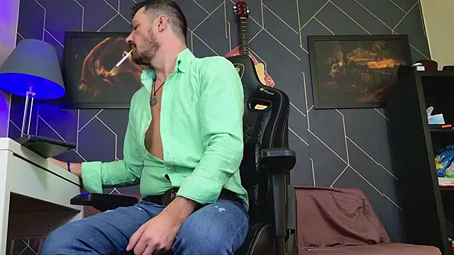 ChrisKox online show from 12-05-25, 05:49