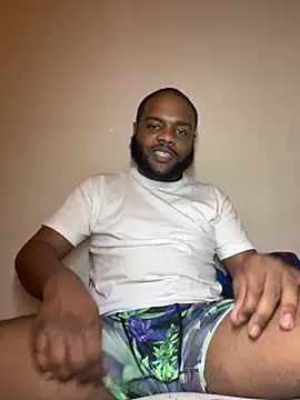 Snapshot of BigHunchoDick chatting on 02-24-25, 02:30 BigHunchoDick online show from 02-24-25, 02:30
