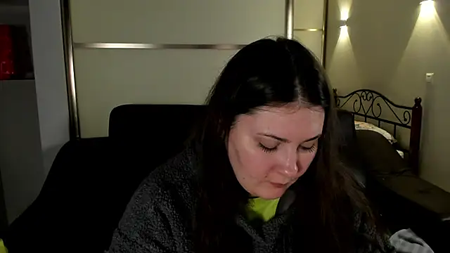 Snapshot of MarySwon chatting on 02-14-25, 05:36 MarySwon online show from 02-14-25, 05:36