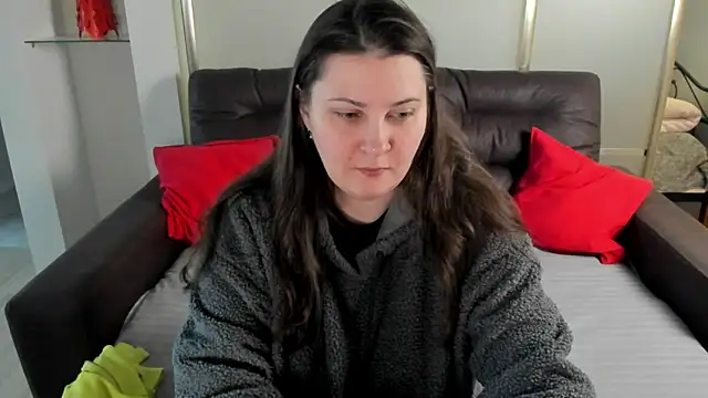 Snapshot of MarySwon chatting on 11-16-25, 06:35 MarySwon online show from 11-16-25, 06:35