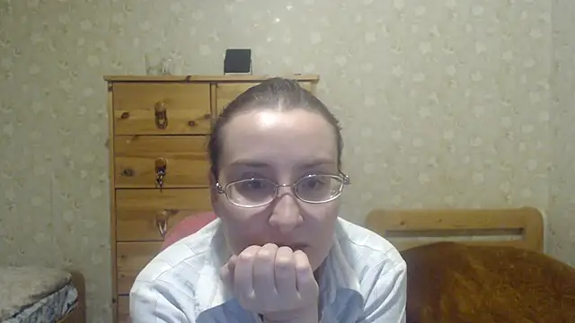 Snapshot of Smart_Rose chatting on 02-02-25, 07:25 Smart Rose online show from 02-02-25, 07:25