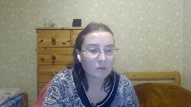 Snapshot of Smart_Rose chatting on 02-08-25, 11:13 Smart Rose online show from 02-08-25, 11:13