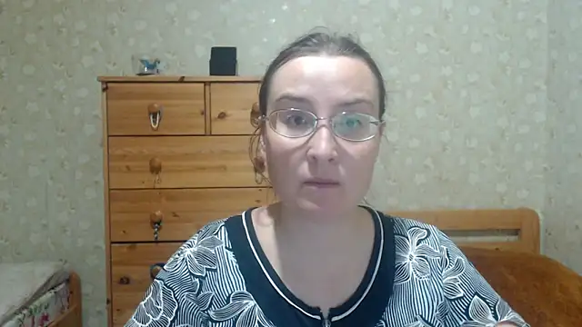 Smart Rose online show from 12-18-25, 05:19