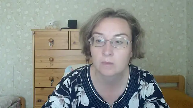 Smart Rose online show from 07-19-26, 01:04