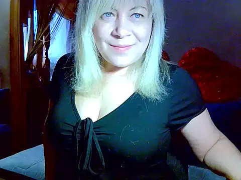 Snapshot of AgoniA7 chatting on 04-24-26, 03:20 AgoniA7 online show from 04-24-26, 03:20