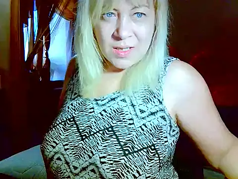 Snapshot of AgoniA7 chatting on 04-25-26, 03:53 AgoniA7 online show from 04-25-26, 03:53