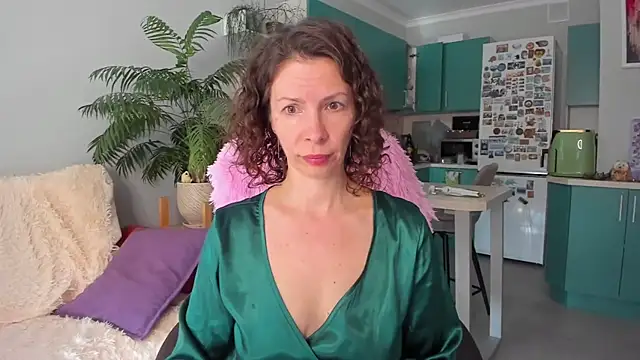 Snapshot of ChristinaGlory chatting on 05-09-26, 02:55 ChristinaGlory online show from 05-09-26, 02:55