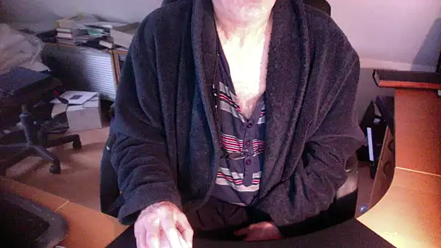 outlaw200 online show from 12-26-24, 10:48