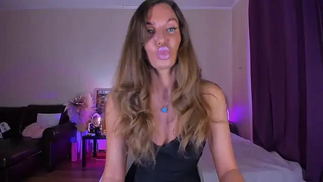 EmmaAbramson online show from 05-18-26, 10:54