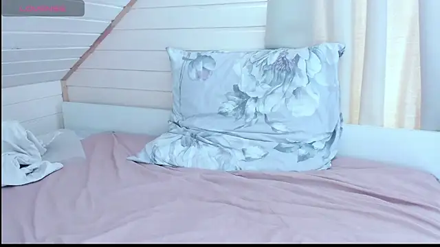 I AM MILF online show from 02-07-25, 11:01