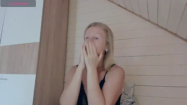 I AM MILF online show from 10-15-25, 07:08