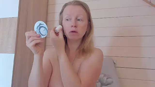 I AM MILF online show from 06-12-26, 07:18