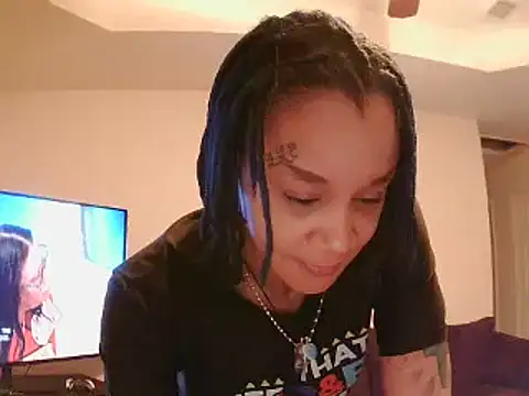 Snapshot of EnticingAaliyah chatting on 03-10-25, 03:30 EnticingAaliyah online show from 03-10-25, 03:30