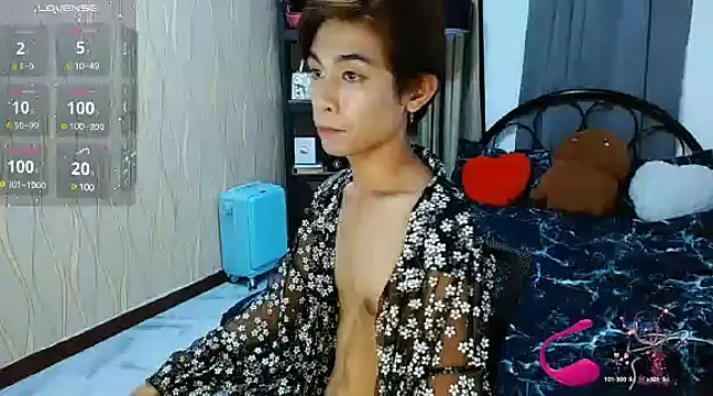 Snapshot of WildestTwink chatting on 12-06-24, 01:33 WildestTwink online show from 12-06-24, 01:33