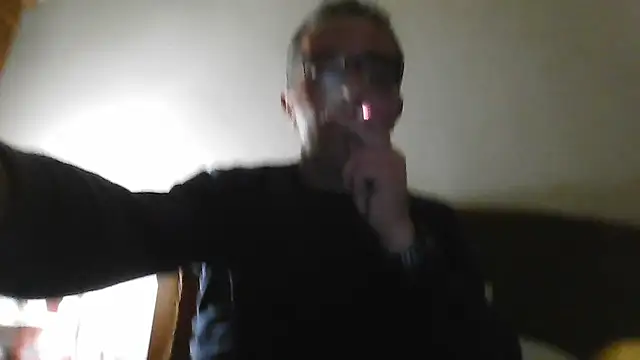 Snapshot of CarlosRocha73 chatting on 04-08-26, 11:27 CarlosRocha73 online show from 04-08-26, 11:27