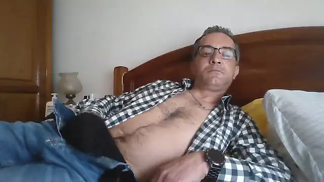 Snapshot of CarlosRocha73 chatting on 04-14-26, 04:13 CarlosRocha73 online show from 04-14-26, 04:13