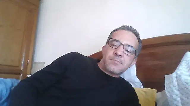 Snapshot of CarlosRocha73 chatting on 04-18-26, 11:25 CarlosRocha73 online show from 04-18-26, 11:25