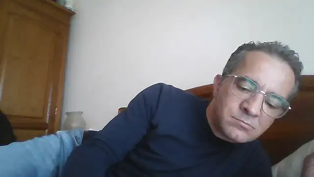 Snapshot of CarlosRocha73 chatting on 05-03-26, 11:05 CarlosRocha73 online show from 05-03-26, 11:05
